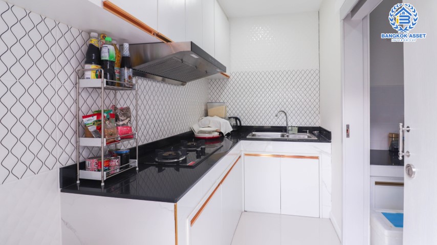 *****บ้านเดี่ยวมือสองนนทบุรี ม.คาซ่าพรีเมี่ยม ราชพฤกษ์-พระราม5 แบรนด์คุณภาพ Q.House เนื้อที่ 55.70 ตร.ว. บ้านสวยพร้อมเข้าอยู่ ต่อเติมห้องเอนกประสงค์พร้อมใช้งาน ฟังก์ชัน 4 ห้องนอน 3 ห้องน้ำ 2 ที่จอดรถ เชื่อมต่อถนนราชพฤกษ์, ถนนรัตนาธิเบศร์, ถนนบางกรวย-ไทรน้อย ใกล้เซ็นทรัลเวสต์เกต จองเลย!